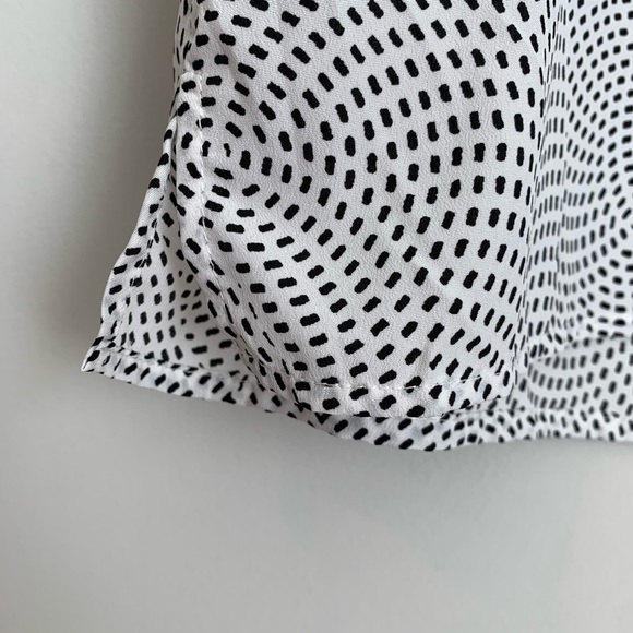 MONKI black dot circle white tank top - Picture 3 of 9